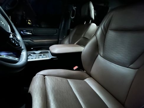 Used 2025 Toyota Land Cruiser w/ Premium Package image 12