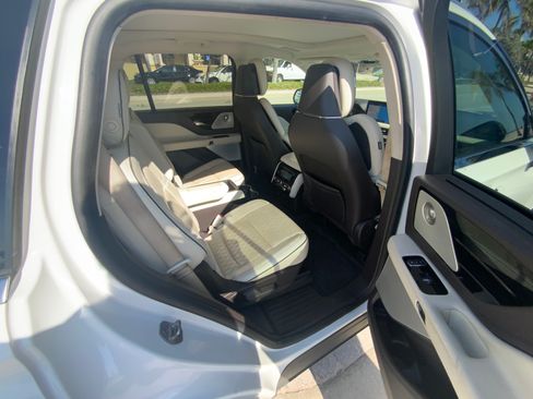 Used 2020 Lincoln Aviator Black Label w/ Class IV Trailer Tow Package AWD/4WD image 21