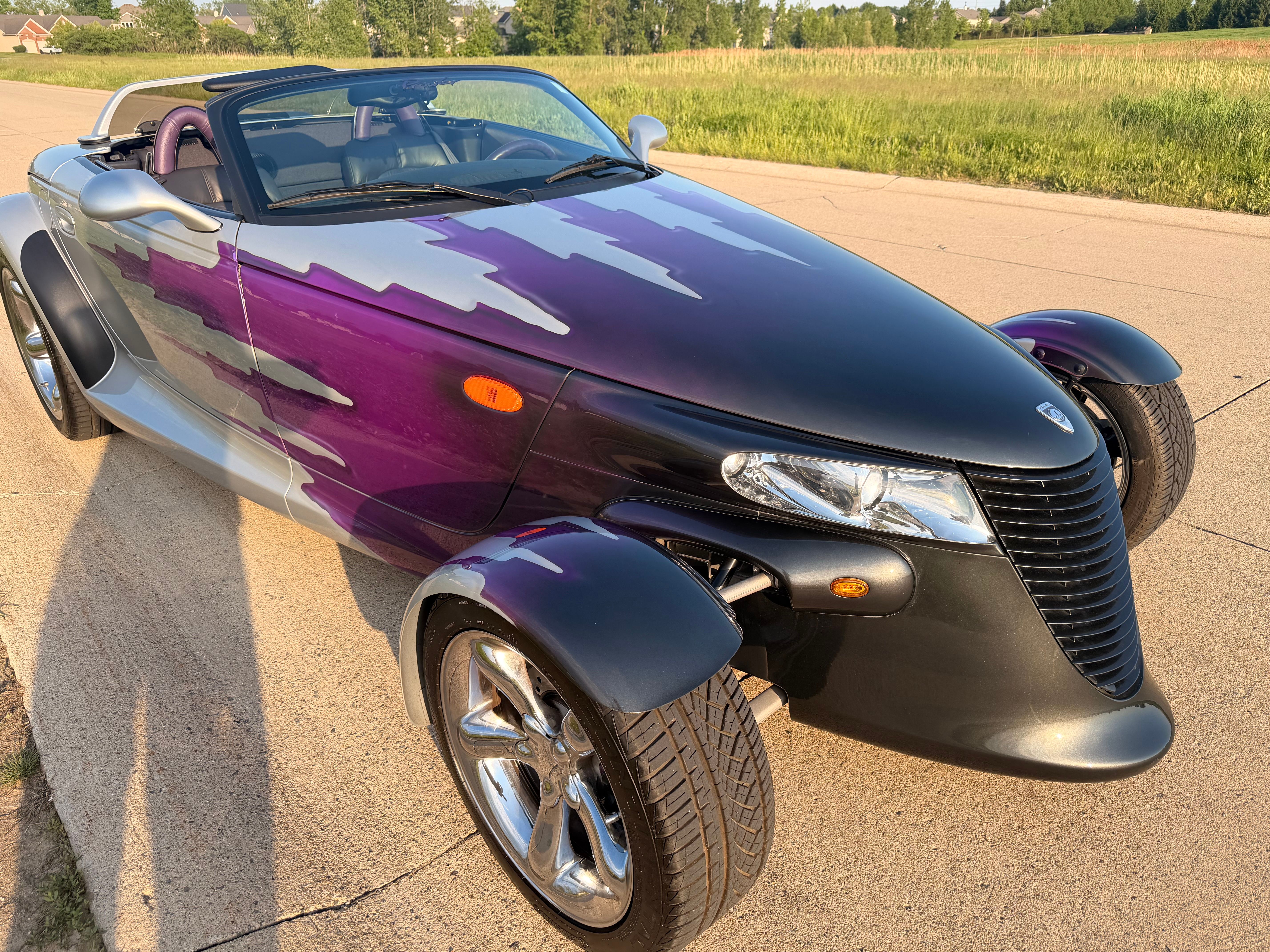 Used 2000 Plymouth Prowler RWD image 1