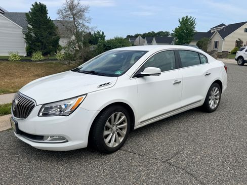 Used 2016 Buick LaCrosse Leather FWD image 1