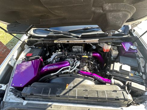 Used 2020 Chevrolet Silverado 2500 LTZ w/ LTZ Convenience Package image 9