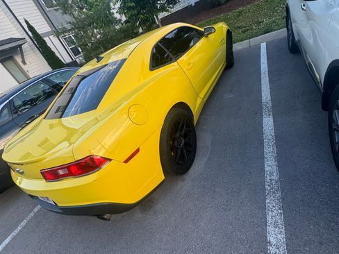 Used 2015 Chevrolet Camaro LS RWD image 8