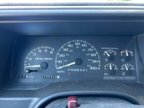 Used 1998 Chevrolet Silverado 2500 2WD Extended Cab w/ Preferred Equipment Group 2 image 13