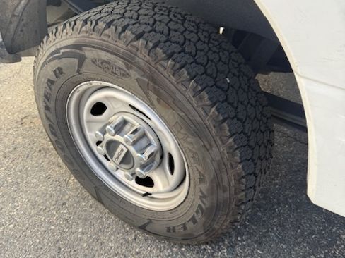 Used 2018 Ford F250 XL w/ XL Value Package image 5