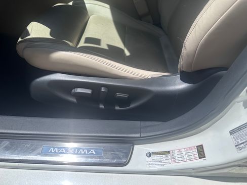 Used 2016 Nissan Maxima 3.5 SL FWD image 16