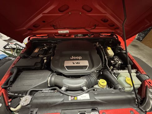 Used 2016 Jeep Wrangler Sport w/ Quick Order Package 24S image 11