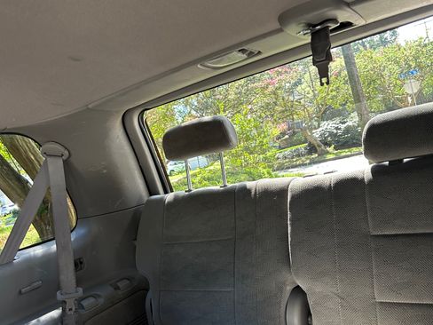 Used 2005 Toyota Sequoia SR5 AWD/4WD image 13