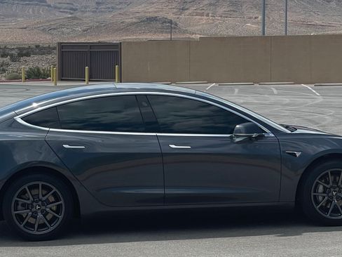Used 2020 Tesla Model 3 Long Range AWD/4WD image 6