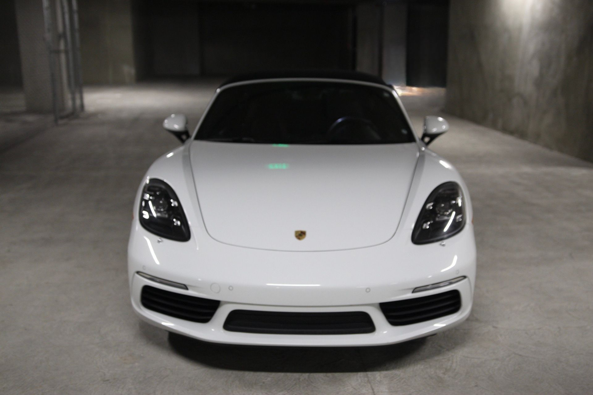 Used 2019 Porsche 718 Boxster RWD image 11