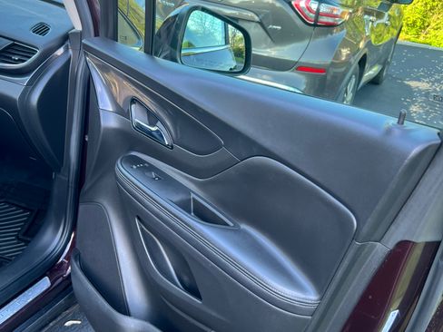 Used 2017 Buick Encore Preferred AWD/4WD image 9