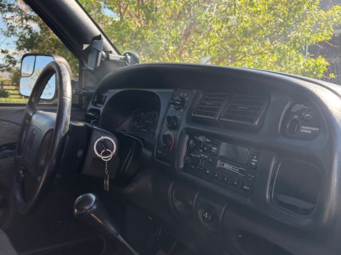 Used 2001 Dodge Ram 2500 Truck 4x4 Quad Cab image 16