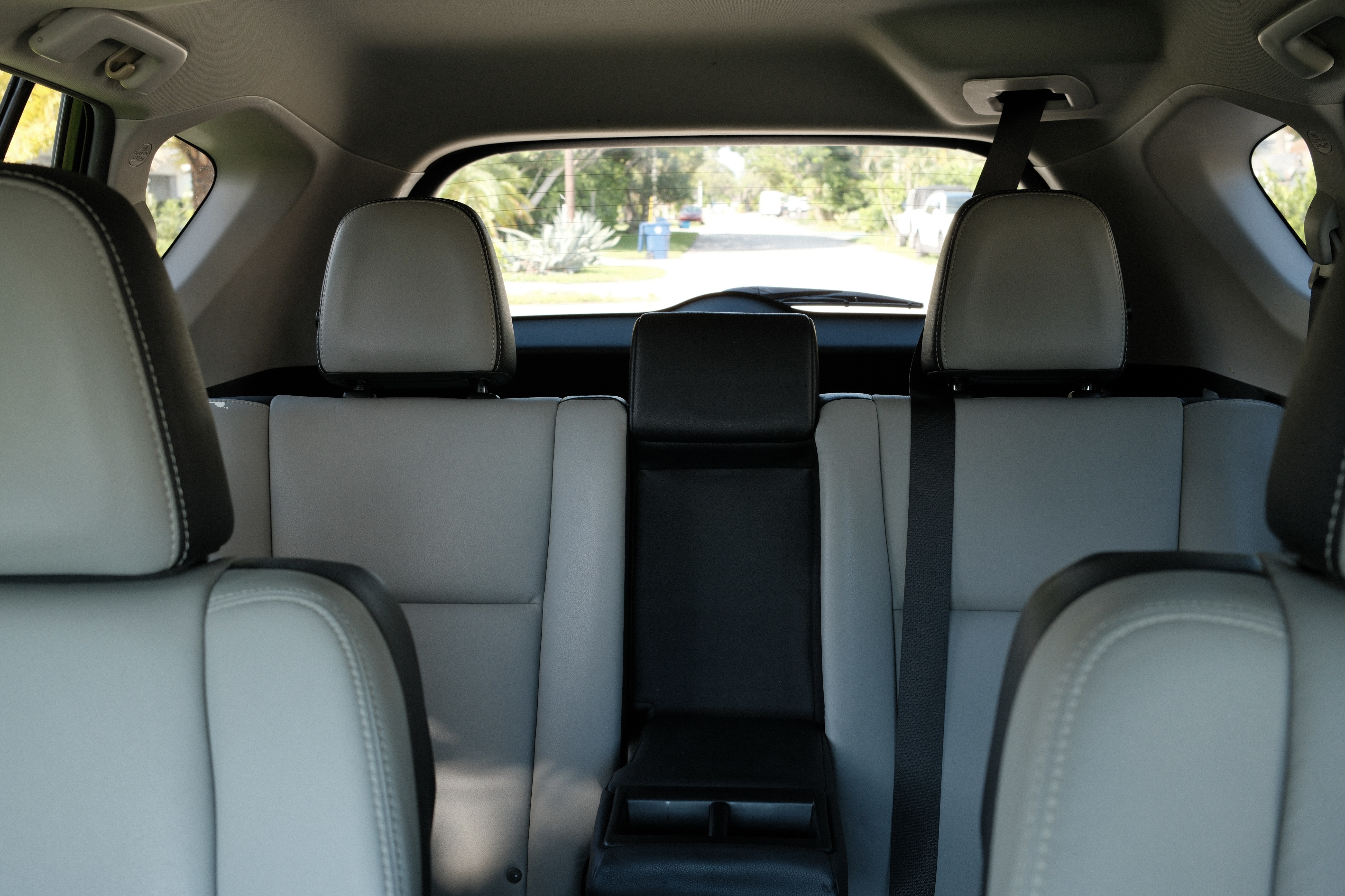 Used 2017 Toyota RAV4 Limited w/ Advanced Technology Package FWD image 19