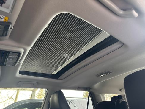 Used 2022 Toyota 4Runner Limited image 24