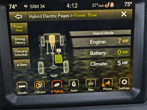 Used 2022 Jeep Wrangler Unlimited Sahara w/ Cold Weather Group image 17