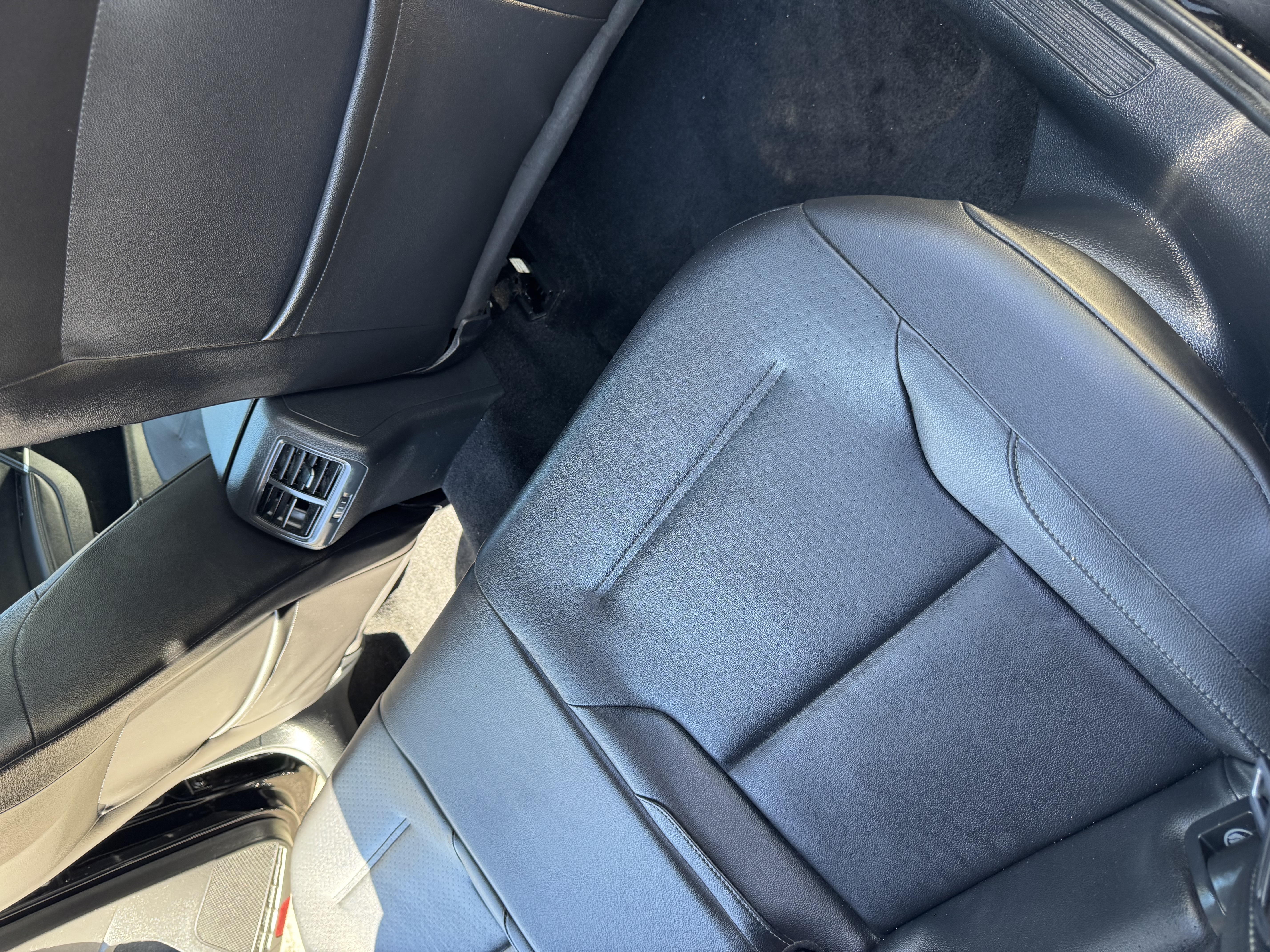 Used 2015 Volkswagen Golf S FWD image 16