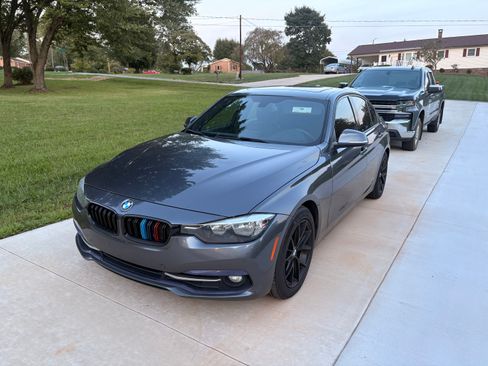 Used 2016 BMW 328i xDrive Sedan AWD/4WD image 1