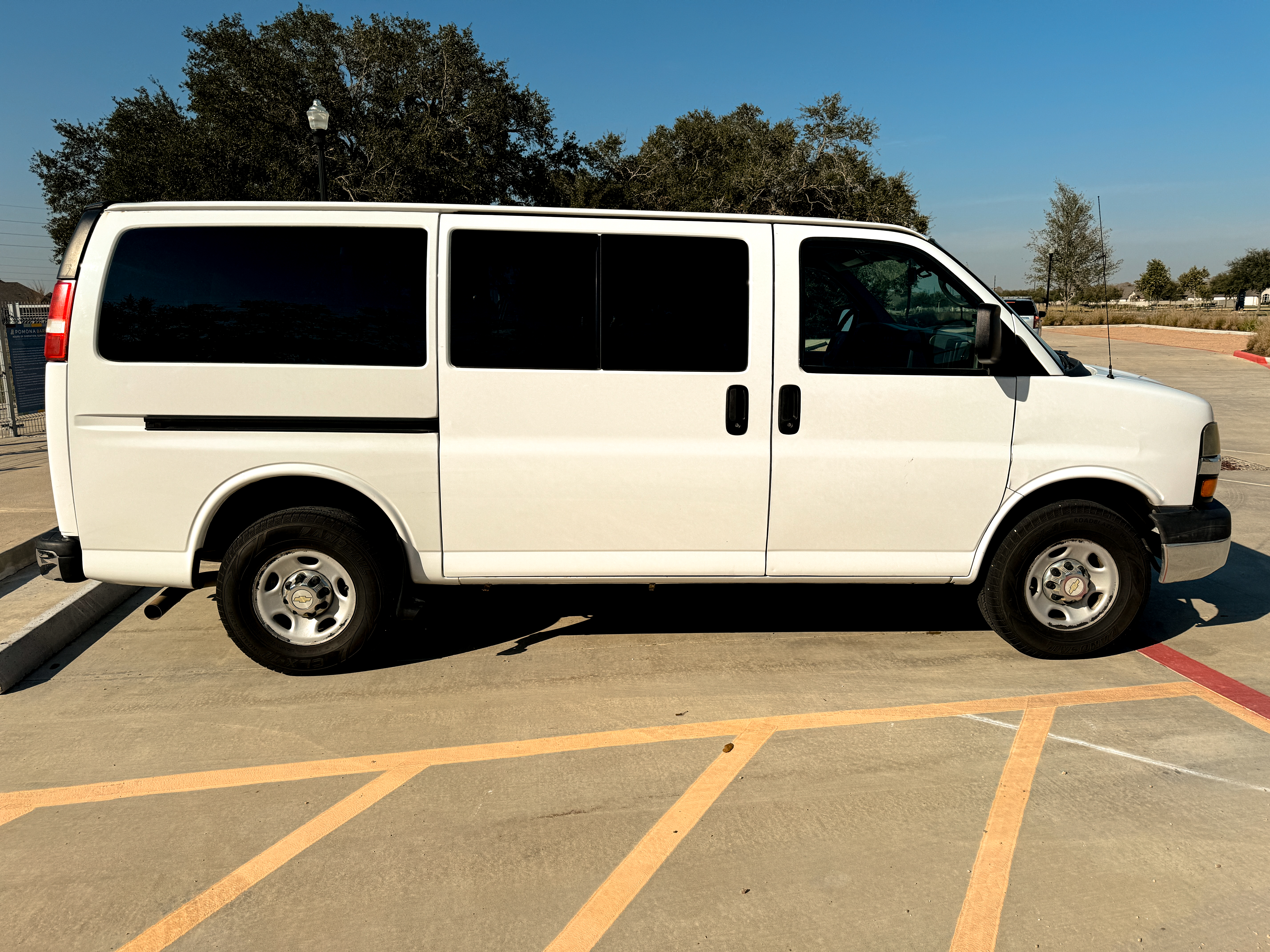 Used 2013 Chevrolet Express 3500 LT w/ LT Preferred Equipment Group RWD image 10