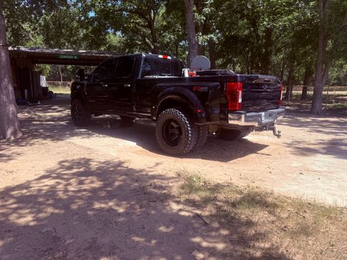 Used 2020 Ford F350 Lariat w/ Lariat Ultimate Package AWD/4WD image 14