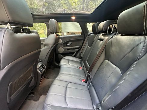 Used 2019 Land Rover Range Rover Evoque HSE image 16