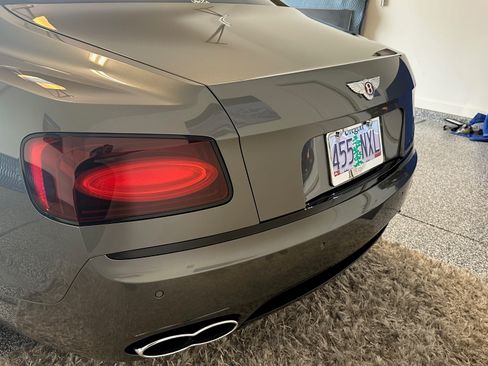 Used 2018 Bentley Flying Spur S V8 image 13