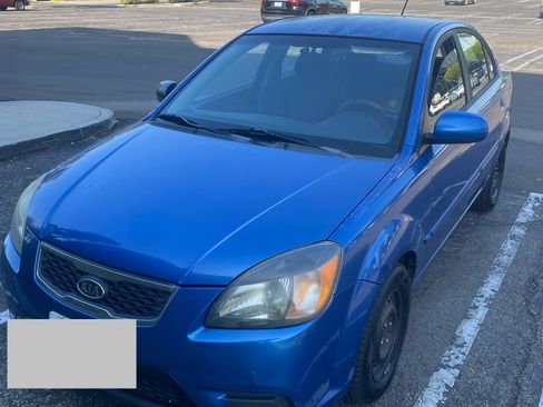 Used 2010 Kia Rio LX FWD image 1
