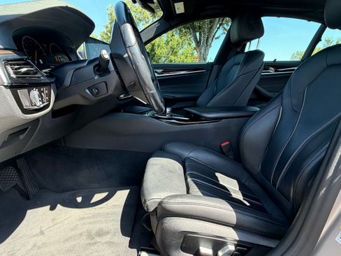 Used 2019 BMW 540i w/ Premium Package RWD image 13