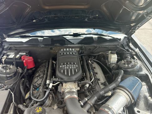Used 2012 Ford Mustang GT Premium RWD image 8