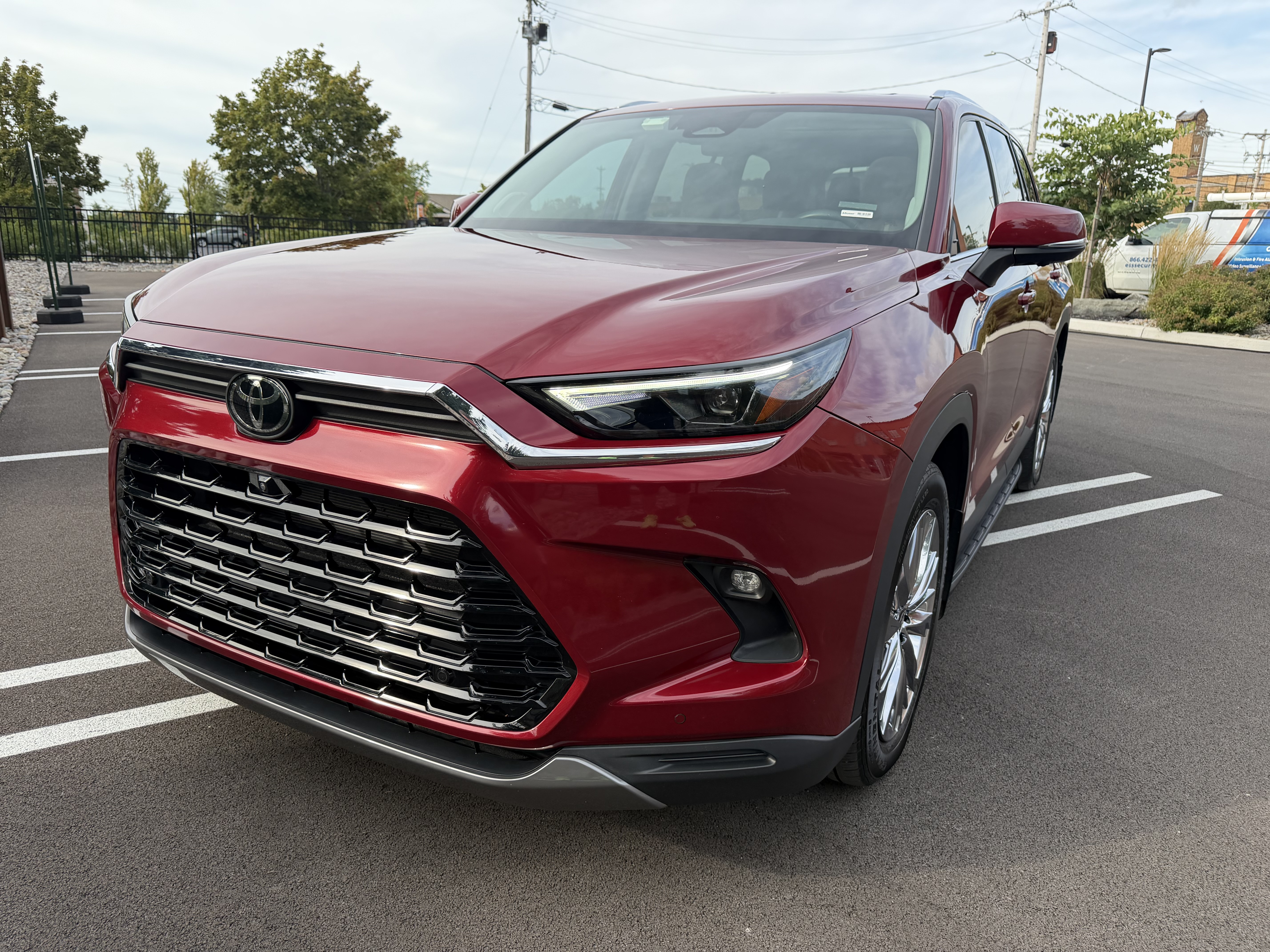 Used 2024 Toyota Grand Highlander AWD image 29