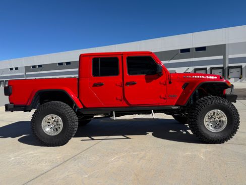 Used 2023 Jeep Gladiator Rubicon w/ LED Lighting Group image 6