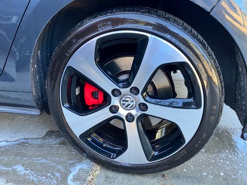 Used 2019 Volkswagen GTI S image 12