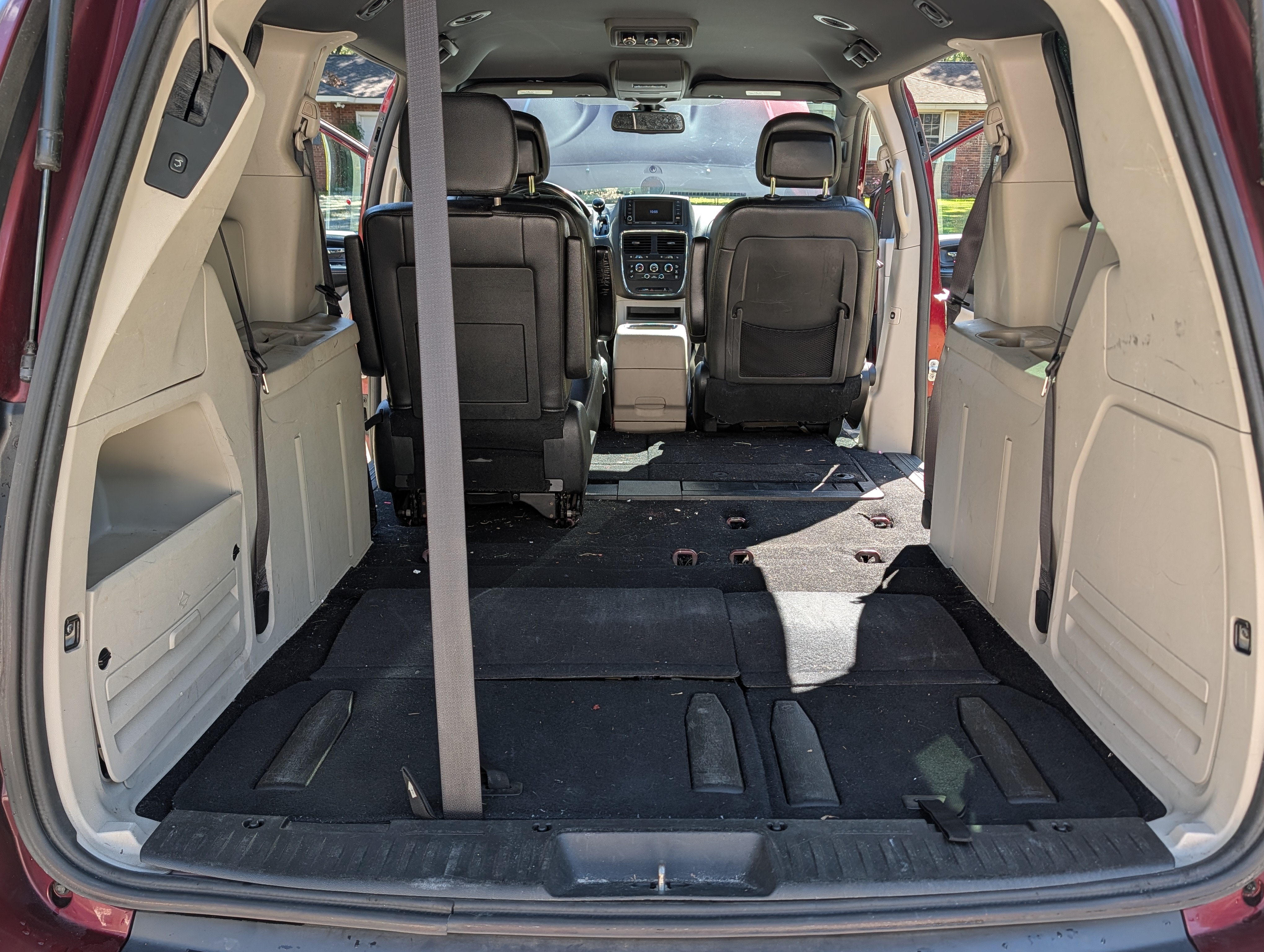 Used 2019 Dodge Grand Caravan SXT FWD image 17