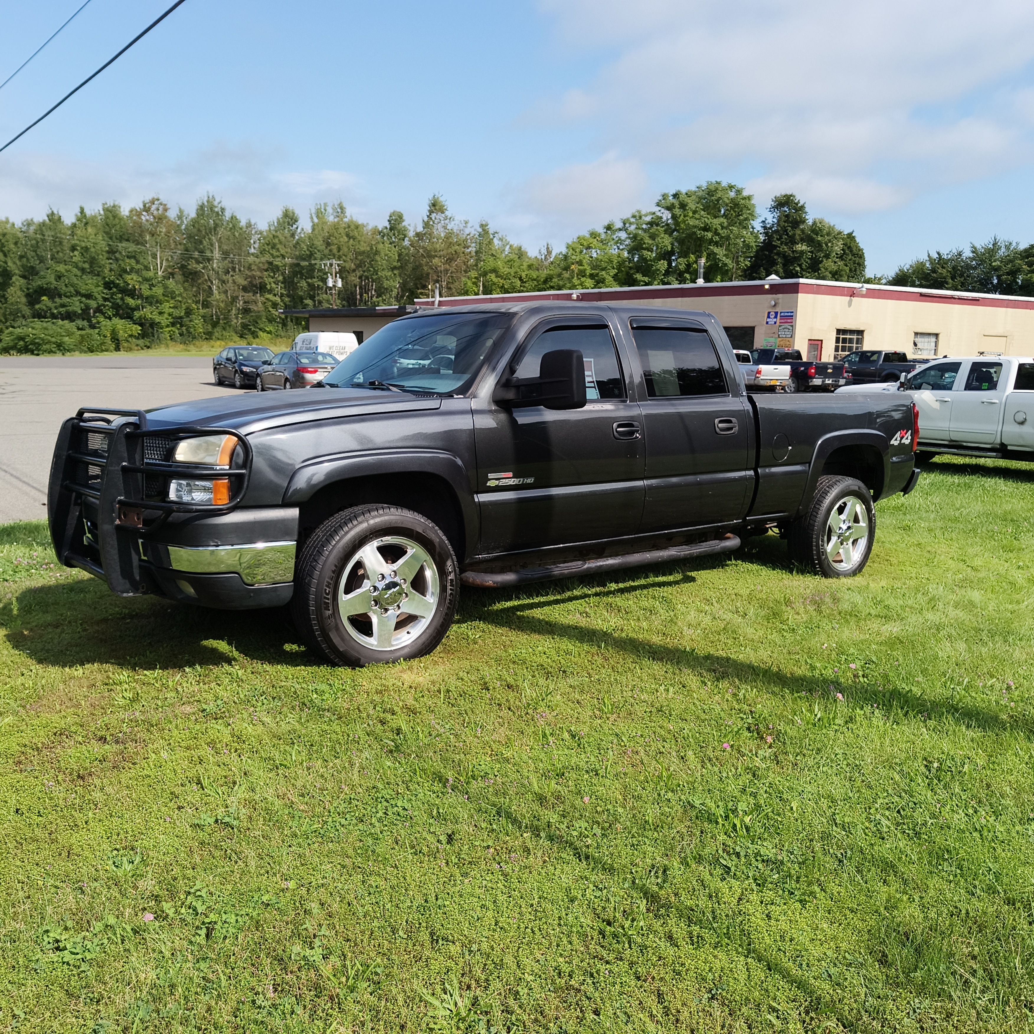 Used 2003 Chevrolet Silverado 2500 LS AWD/4WD image 1