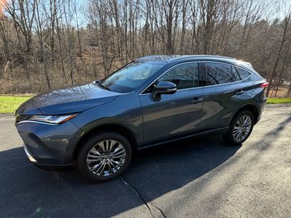 Used 2023 Toyota Venza XLE