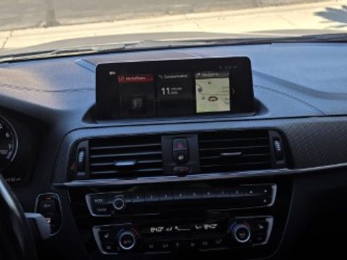 Used 2018 BMW M2 Coupe 2D image 2