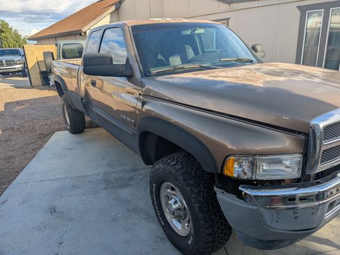 Used 2001 Dodge Ram 2500 Truck 4x4 Quad Cab image 14