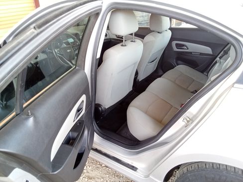 Used 2012 Chevrolet Cruze LT w/ RS Package image 8