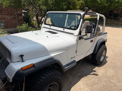 Used 1994 Jeep Wrangler S AWD/4WD image 12