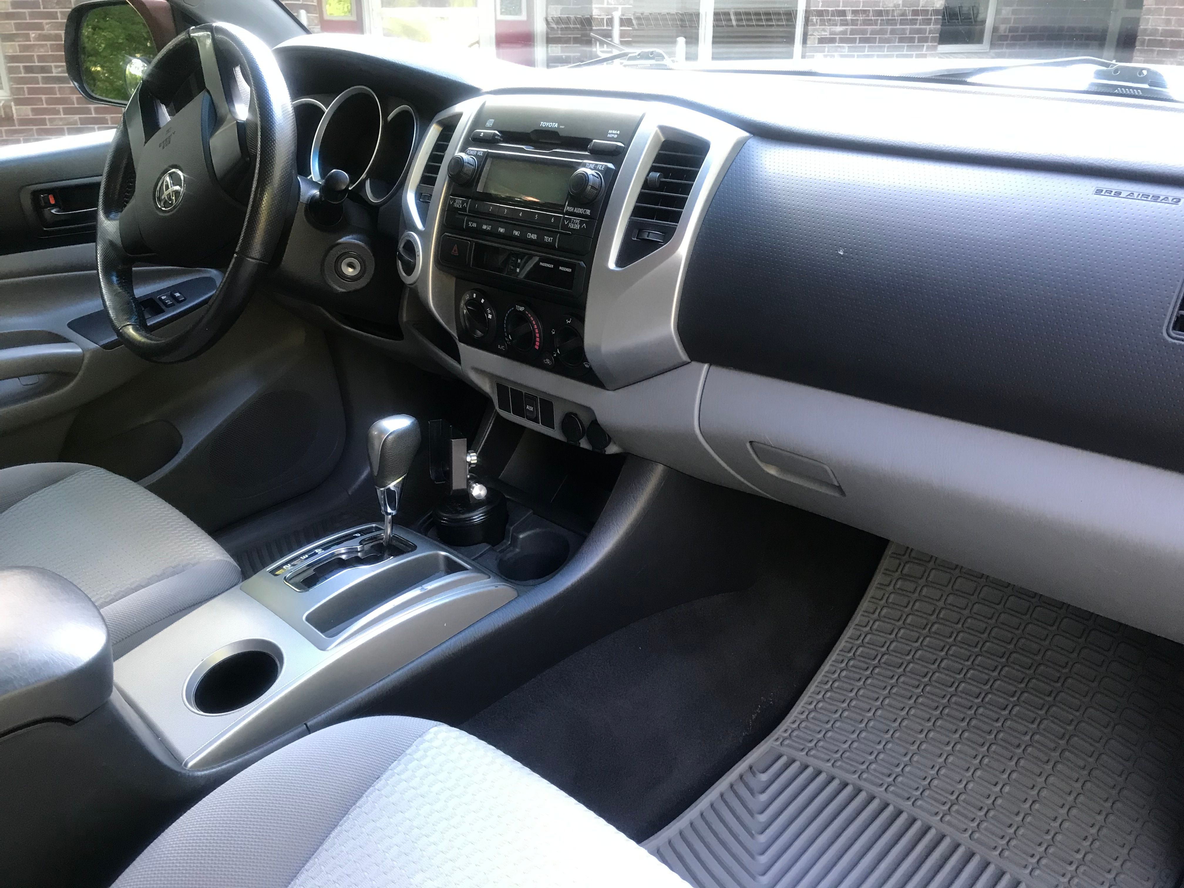 Used 2012 Toyota Tacoma 4x4 Access Cab V6 w/ SR5 Pkg image 18