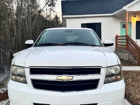 Used 2008 Chevrolet Tahoe 2WD Hybrid image 2