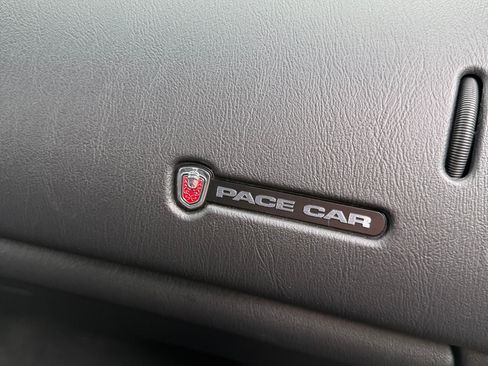 Used 2002 Chevrolet Monte Carlo SS w/ Pace Car Replica Pkg image 32