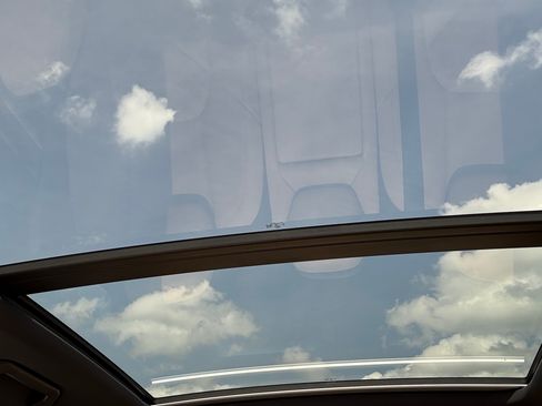 Used 2014 Porsche Cayenne Diesel Platinum Edition image 6