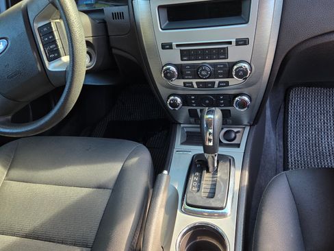 Used 2011 Ford Fusion SE w/ 202A Rapid Spec Order Code image 16