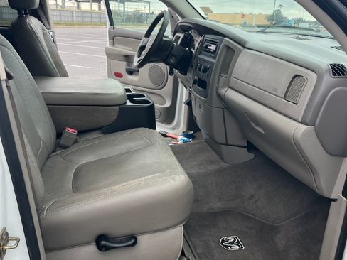 Used 2004 Dodge Ram 2500 Truck SLT w/ Off-Road Group image 9