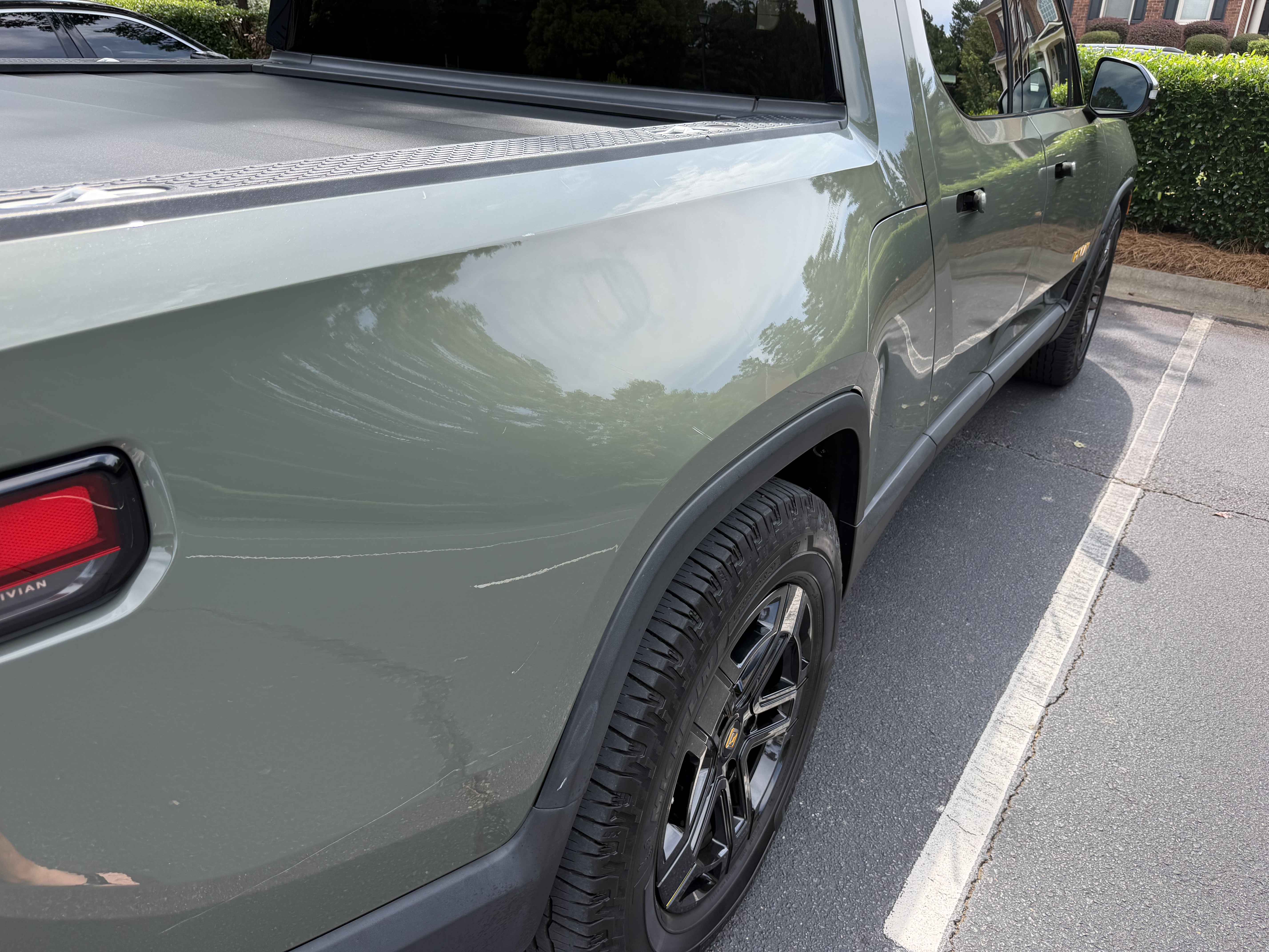 Used 2022 Rivian R1T Launch Edition AWD/4WD image 14