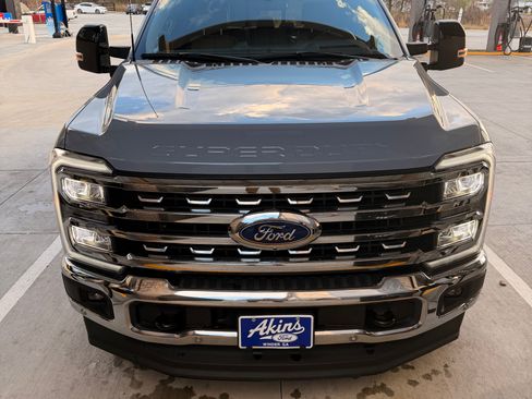 Used 2024 Ford F350 Lariat w/ Lariat Ultimate Package image 4