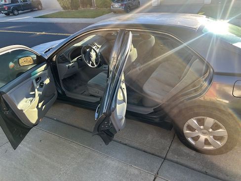 Used 2009 Toyota Camry LE image 27