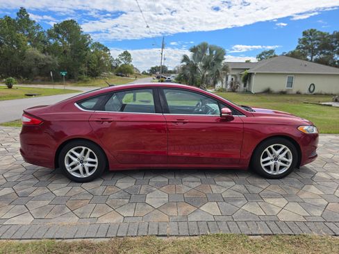 Used 2016 Ford Fusion SE image 5