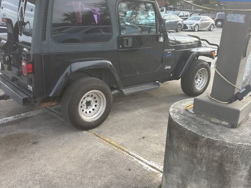 Used 1998 Jeep Wrangler Sport AWD/4WD image 1