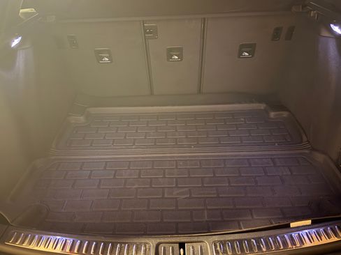 Used 2022 Porsche Macan GTS AWD/4WD image 19