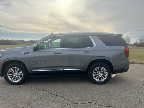 Used 2021 GMC Yukon SLT w/ SLT Luxury Plus Package image 1